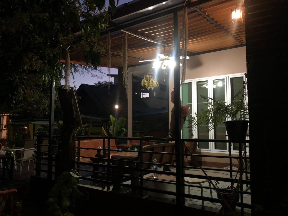 มุกดาสวรรค์ รีสอร์ท - Mukda Sawan Resort Мукдахан Екстериор снимка